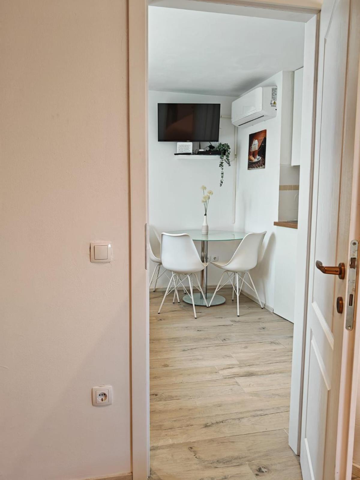 Apartment Luka มาทุลยี ภายนอก รูปภาพ