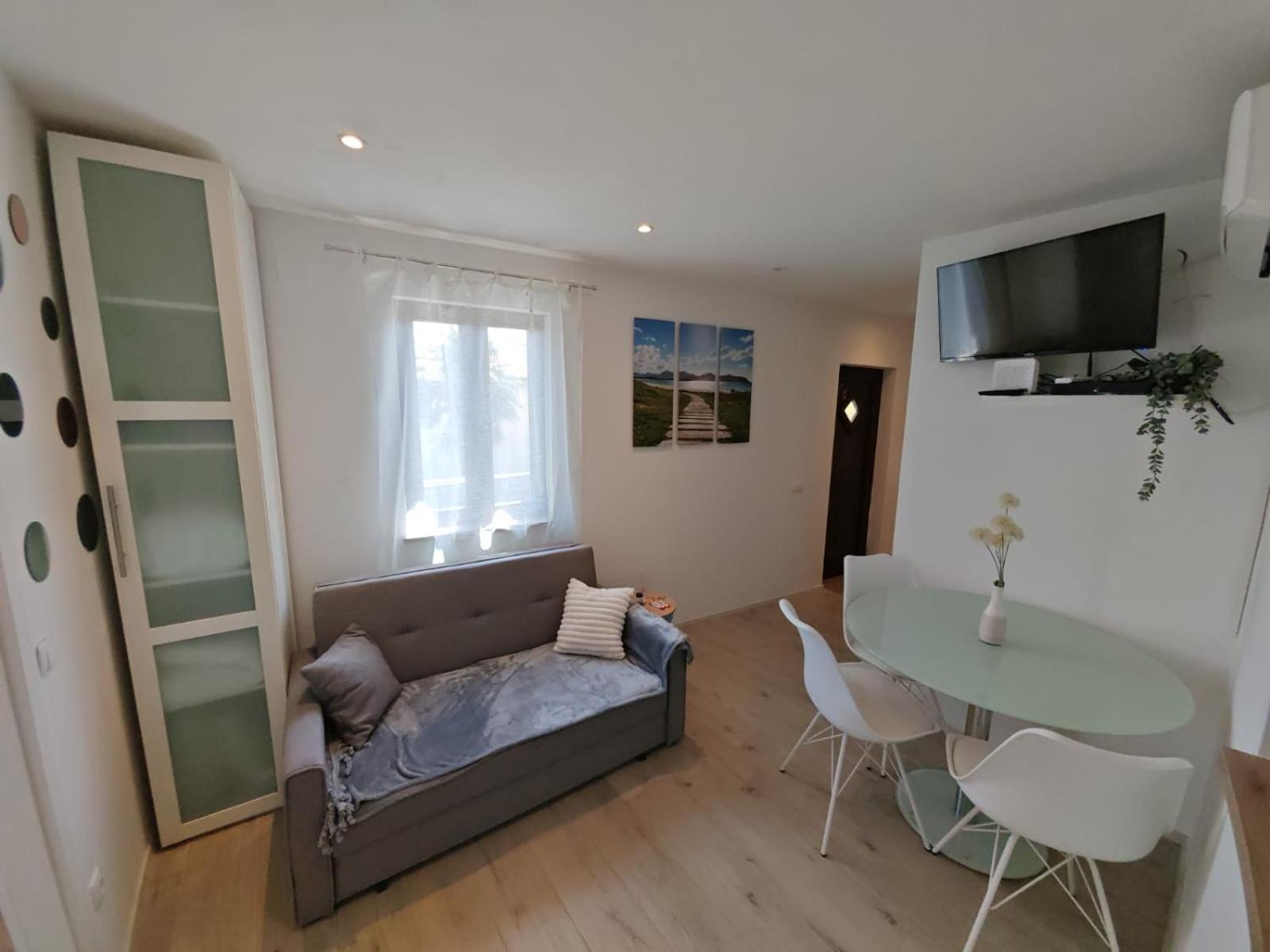 Apartment Luka มาทุลยี ภายนอก รูปภาพ